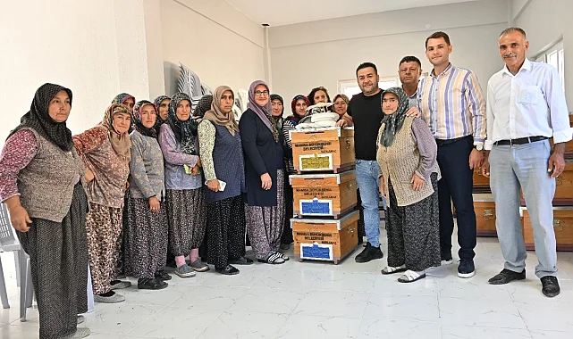 Manisa Kırkağaçlı kadınlara kovan desteği