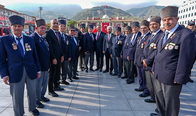 Manisa'nın kurtuluşunun 103'üncü yılı gururla kutlandı