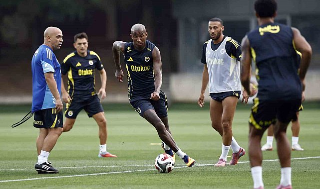 Marco Asensio, Fenerbahçe formasıyla ilk antrenmanına çıktı