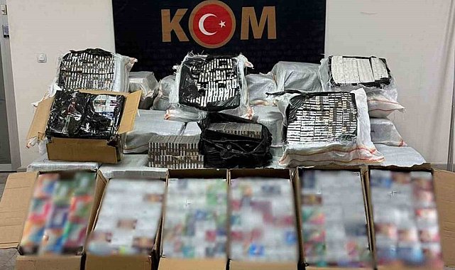 Mardin'de 51 bin paket kaçak sigara ve 2 bin elektronik nargile ele geçirildi