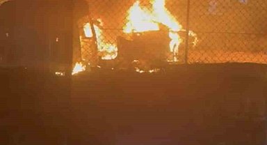 Mardin'de hurda araç deposunda çıkan yangın söndürüldü