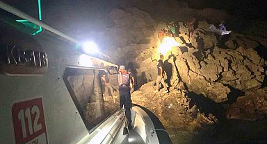 Marmaris Armella koyunda 14 düzensiz göçmen yakalandı