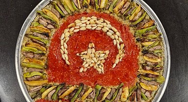 MasterChef Efe'den Türk bayrağı figürlü Tokat Kebabı!