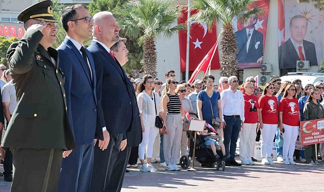 Menemen'in kurtuluşunun 103. yıl dönümünü törenle kutlandı