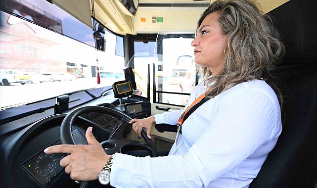 Mersin'de 2 çocuk annesi ücretsiz kursla otobüs şoförü oldu