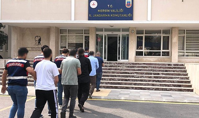 Mersin'de aranan 11 şahıs jandarma ekiplerince yakalandı