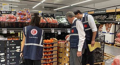 Mersin'de marketler denetleniyor