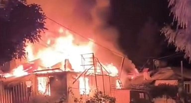 Mersin'de nene ve torun yangında hayatını kaybetti