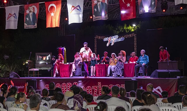 Mersin'de yaz akşamları sanatla şenlendi