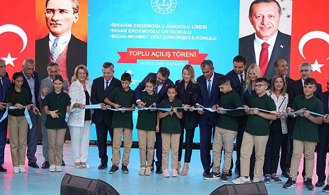 Milli Eğitim Bakanı Tekin, Gaziantep'te 3 okulun açılışını yaptı