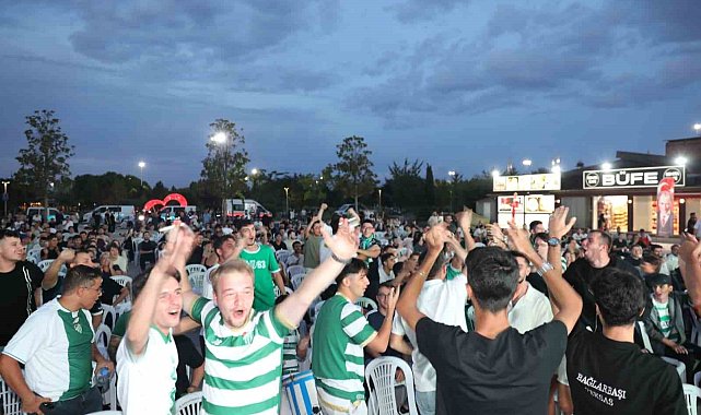 Milli heyecan ve Bursaspor maçı dev ekrana yansıdı