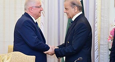 Milli Savunma Bakanı Güler, Pakistan Başbakanı Şerif ile görüştü