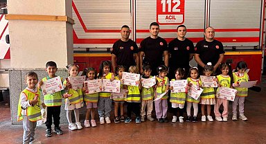 Minikler gönüllü itfaiyeci oldu