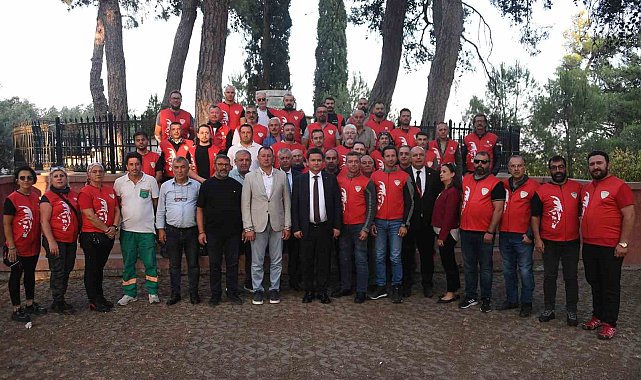 Motosikletli kortej herkesi coşturdu