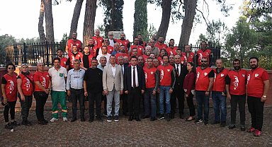 Motosikletli kortej herkesi coşturdu