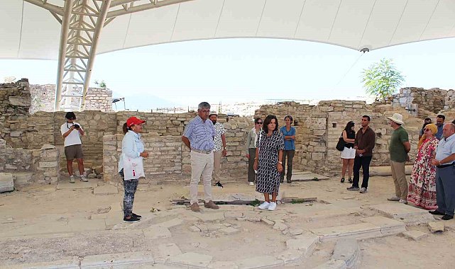 MSKÜ Rektörü Kaçar Kadıkalesi kazı alanında incelemelerde bulundu