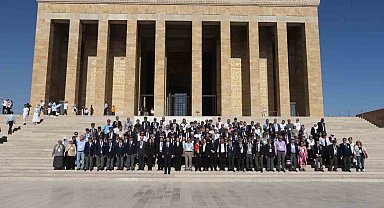 Muğla Büyükşehir, şehit yakını ve gazileri Anıtkabir'e götürdü