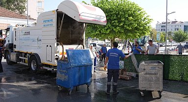 Muğla Dalaman'da çöp konteynerleri yerinde yıkandı