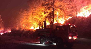 Muğla'da alevli gece