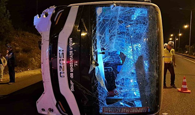 Muğla'da havalimanı otobüsü kaza yaptı: 5 yaralı