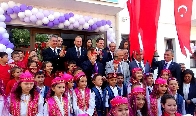 Muğla'da öğrenciler için ilk ders zili çaldı