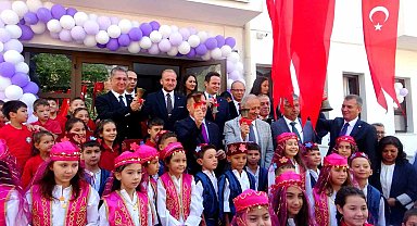 Muğla'da öğrenciler için ilk ders zili çaldı