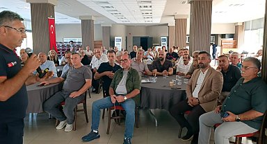 Muhtarlara "üç boyutlu" eğitim