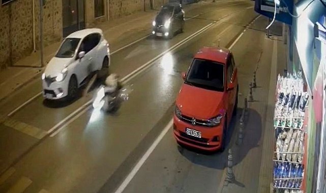 Muratlı'da motosiklet kazası kameraya yansıdı