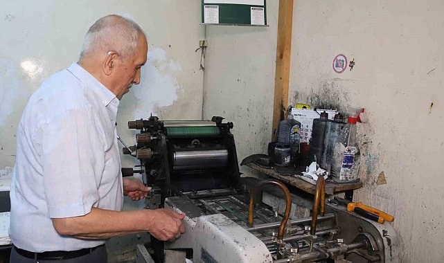 Mürekkep kokusu ve baskı makineleri arasında geçen bir ömür