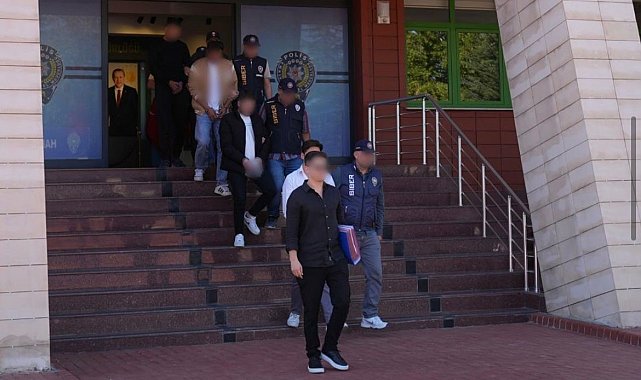Müstehcen içerik paylaşan 2 kişi tutuklandı