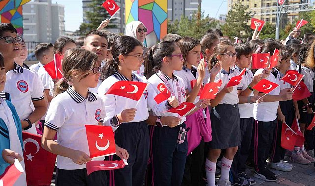 Niğde'de İlköğretim Haftası kutlandı