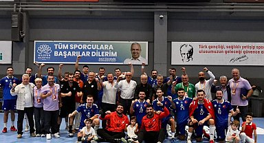 Nilüfer Belediyespor'dan dörtte dört