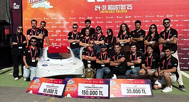 Öğrencilerinden TEKNOFEST'te çifte gurur