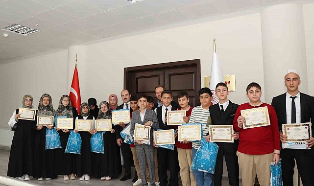 Oltu'da Hafız ve Hafizeler belgelerine kavuştu