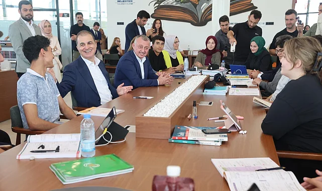 Ömer Çelik'ten Kocaeli'ye ziyaret: Milli İrade Meydanı'na tam not