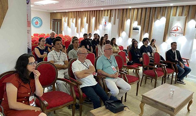 OMÜ'den 'Kurtuluş Yolu' projesi: Öğretmen ve öğrenciler tarihi yerinde öğreniyor