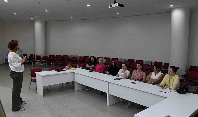 Osmangazi Belediyesi'nden velilere özel kitap atölyesi