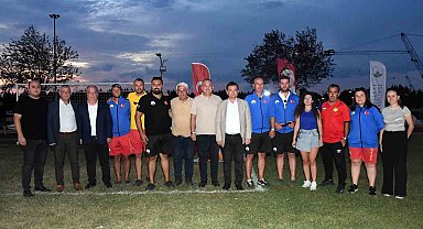 Osmangazi'de minik yetenekler futbol şöleninde buluştu