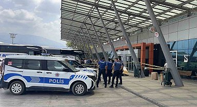 Osmaniye Otogarı'nda baba kızına tüfekle ateş etti