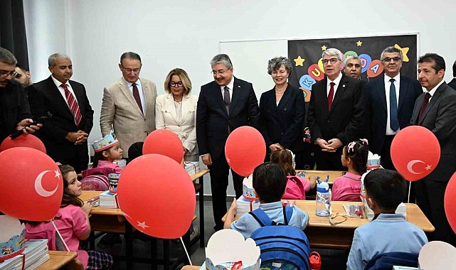Osmaniye'de 2025-2026 eğitim öğretim yılı ders zili çaldı