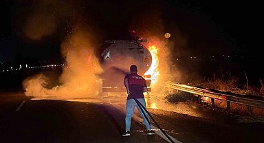 Osmaniye'de akaryakıt yüklü tanker alev aldı