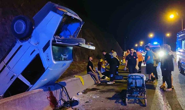 Osmaniye'de aynı yönde iki otomobil kaza yaptı: 3 yaralı