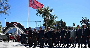 Osmaniye'de Gaziler Günü'nde mehteran eşliğinde yürüyüş düzenlendi