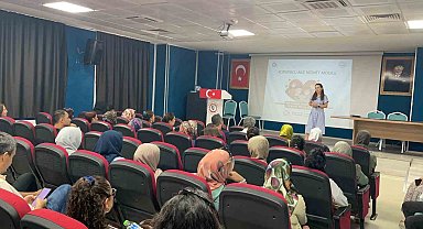 Osmaniye'de öğretmenlere koruyucu ailelik sistemi anlatıldı