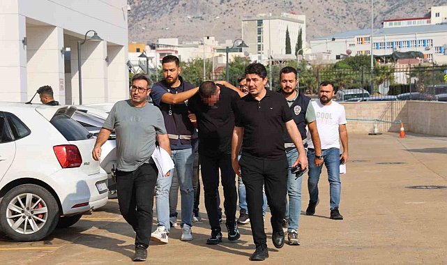 Oto galeriyi tarayan şüpheliler adliyeye sevk edildi
