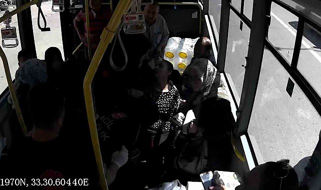 Otobüs şoförü fenalaşan kadın için zamanla yarıştı: O anlar kamerada