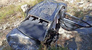 Otomobil hurdaya döndü, sürücüsü yaralı kurtuldu