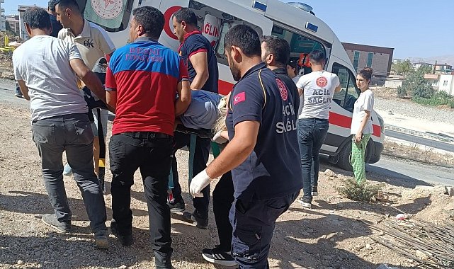 Otomobil inşaat boşluğuna düştü: 1 yaralı