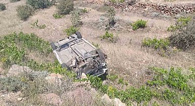 Otomobil takla atıp hurdaya döndü: Sürücü hafif sıyrıklarla kurtuldu