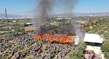 Palet fabrikasındaki yangın havadan görüntülendi